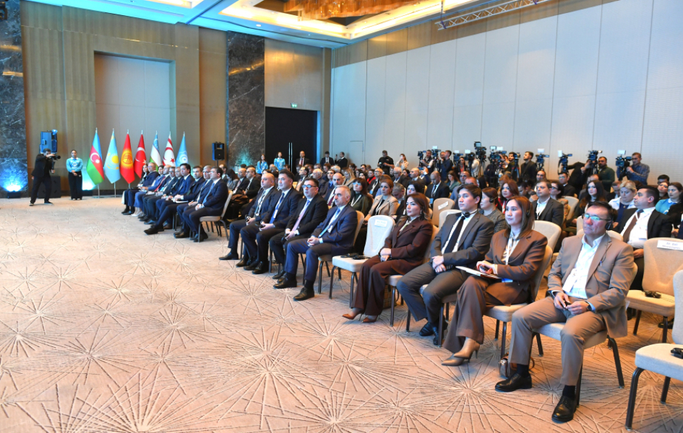 TDT-nin Media Forumu çərçivəsində artan qlobal informasiya təhdidlərinə qarşı dayanıqlı və preventiv addımlar müzakirə edilib