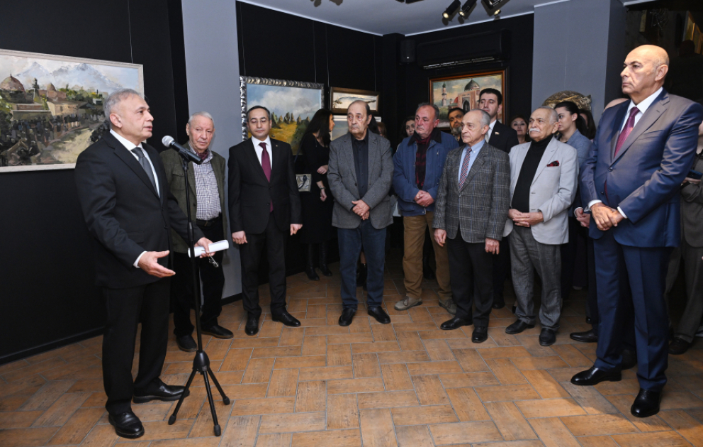 “Təsviri incəsənətdə Qərbi Azərbaycan hekayəsi” mövzusunda rəsm müsabiqəsinin yekun sərgisinin açılışı olub