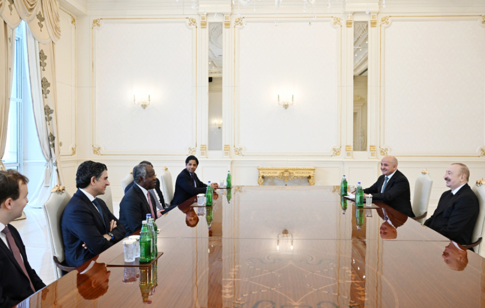 Präsident Ilham Aliyev empfängt Geschäftsführer des Unternehmens „Global Infrastructure Partners“