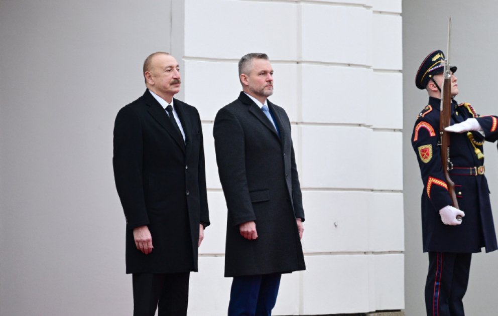 Official welcome ceremony was held for President Ilham Aliyev in Bratislava