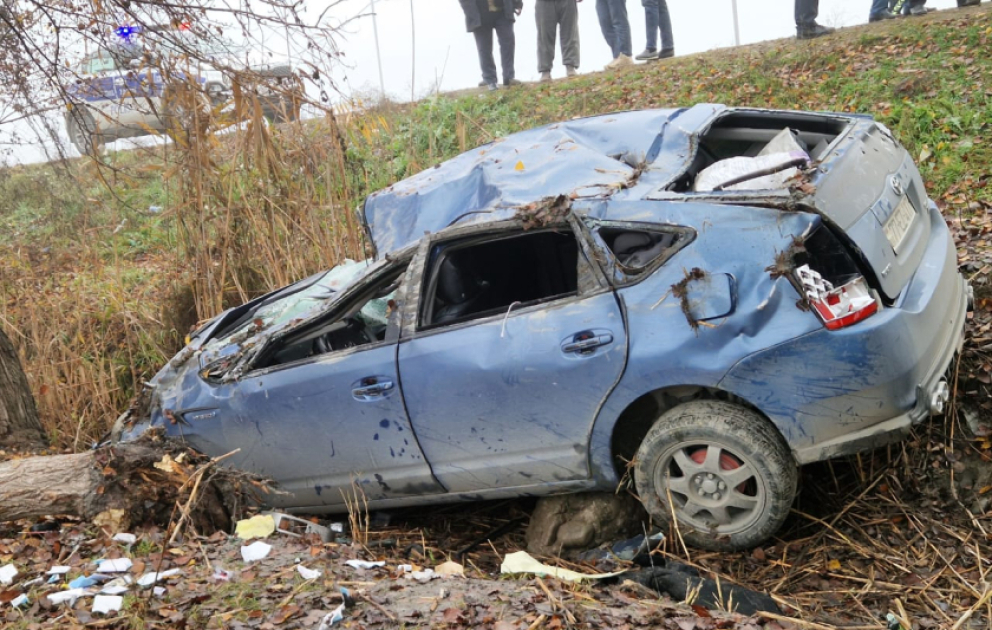 Zərdabda avtomobilin yoldan çıxaraq aşması nəticəsində 1 nəfər ölüb, 4-ü xəsarət alıb