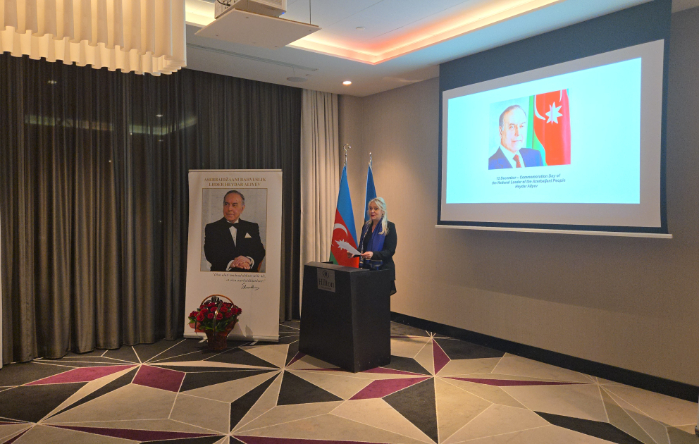 Estoniyada Ümummilli Lider Heydər Əliyevin xatirəsi anılıb