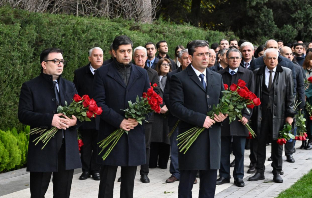 Employees of Media Development Agency, Audiovisual Council and AZERTAC pay tribute to National Leader Heydar Aliyev