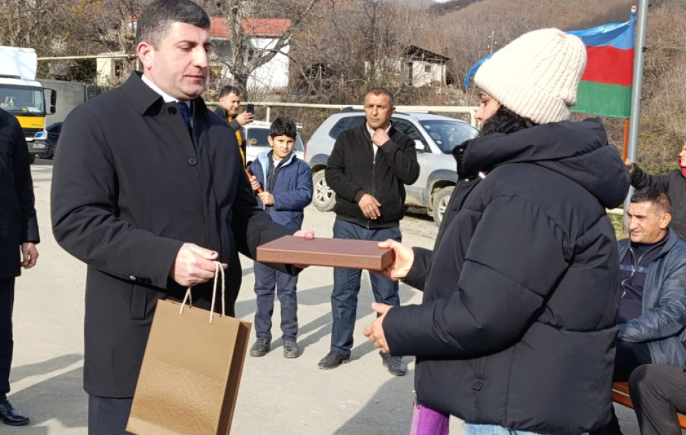 Azerbaijan relocates 16 families to Vangli village in Aghdara district