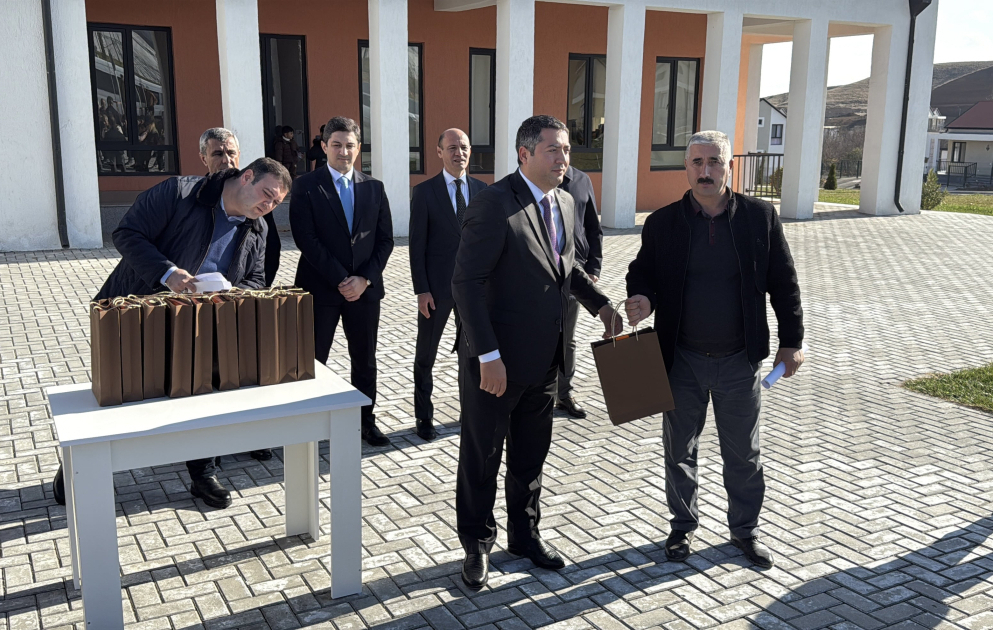 22 more families resettled in Horovlu village of Jabrayil district receive house keys