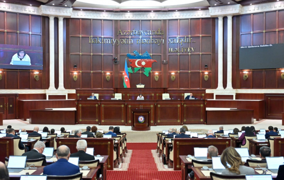 Milli Məclisin növbəti plenar iclası keçirilib, 10 məsələ müzakirə olunub