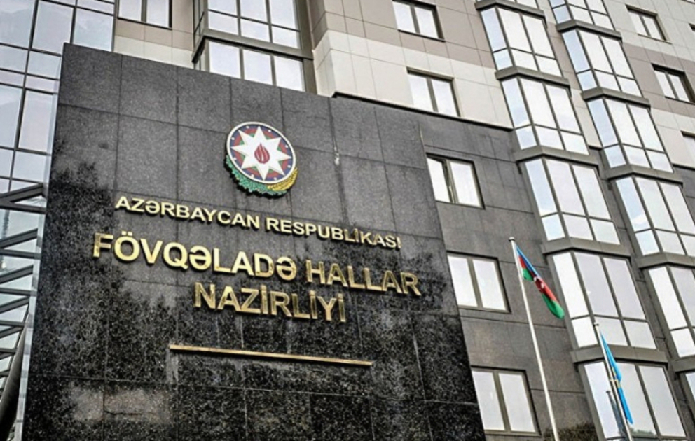 Fövqəladə Hallar Nazirliyi Yeni il bayramı ilə əlaqədar yanğın təhlükəsizliyinə dair əhaliyə müraciət edib