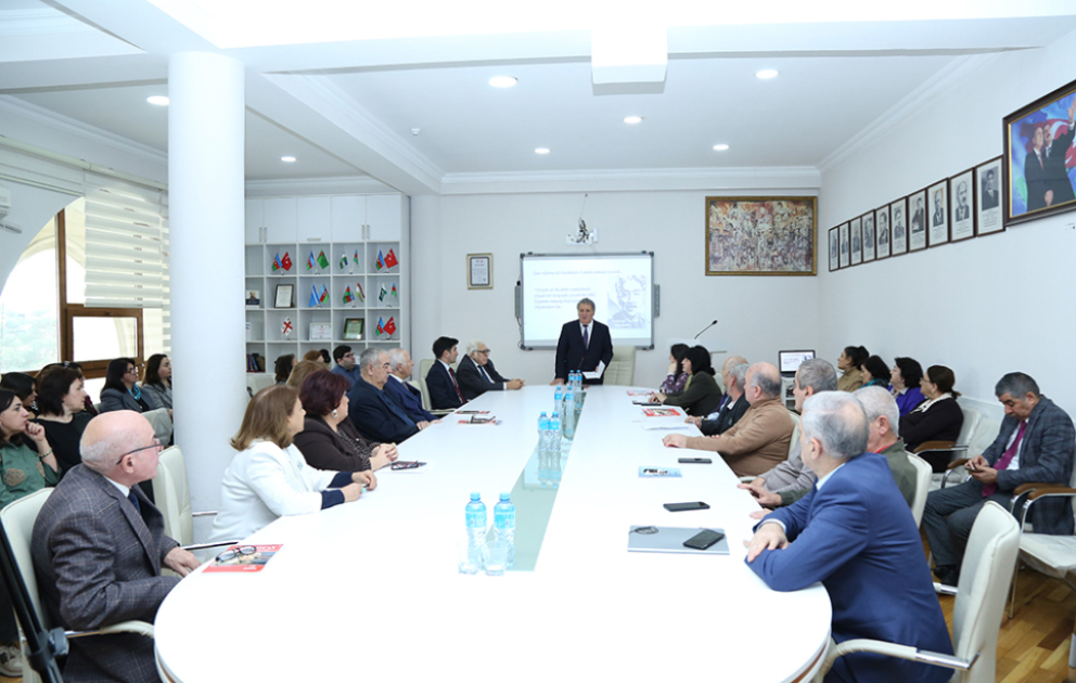 AMEA-da Xalq yazıçısı Yusif Səmədoğlunun 90 illiyinə həsr olunan elmi sessiya keçirilib