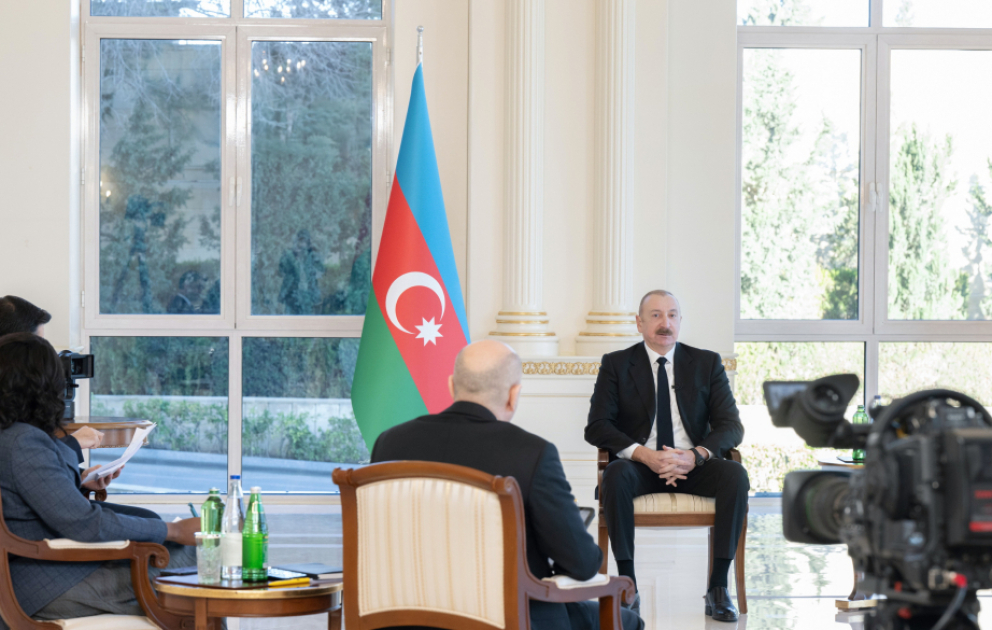Prezident: Azərbaycan dilini qorumaq hər birimizin vəzifəsidir