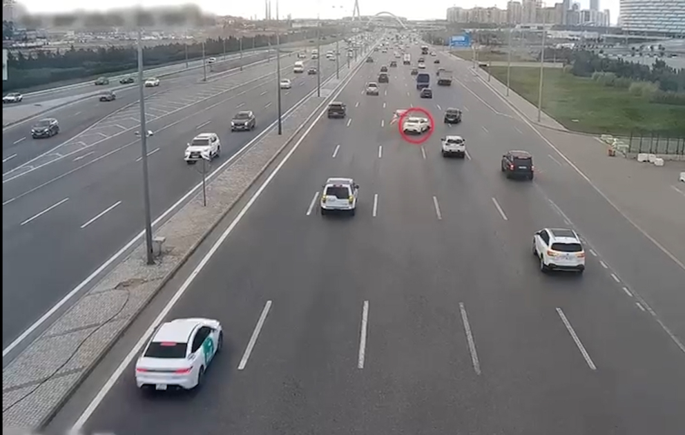 Texniki nasazlığı olan avtomobil qəzaya səbəb oldu