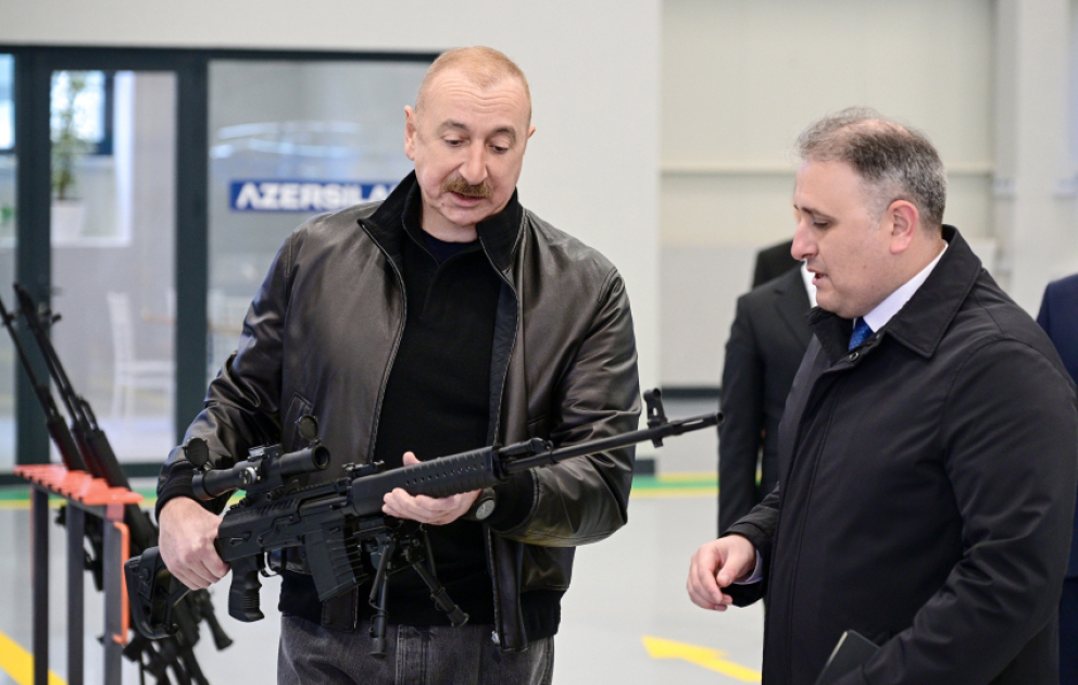 Präsident Ilham Aliyev weiht elektromechanisches Werk in Tartar ein
