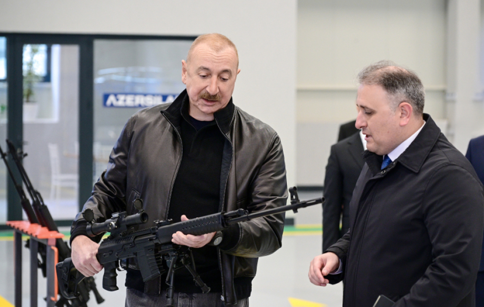 Le président Ilham Aliyev assiste à l'inauguration de l’usine de construction électromécanique de Terter