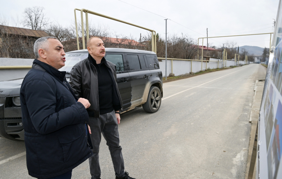 Prezident İlham Əliyev Ağdərə rayonunun Aşağı Oratağ kəndində görülmüş işlərlə tanış olub