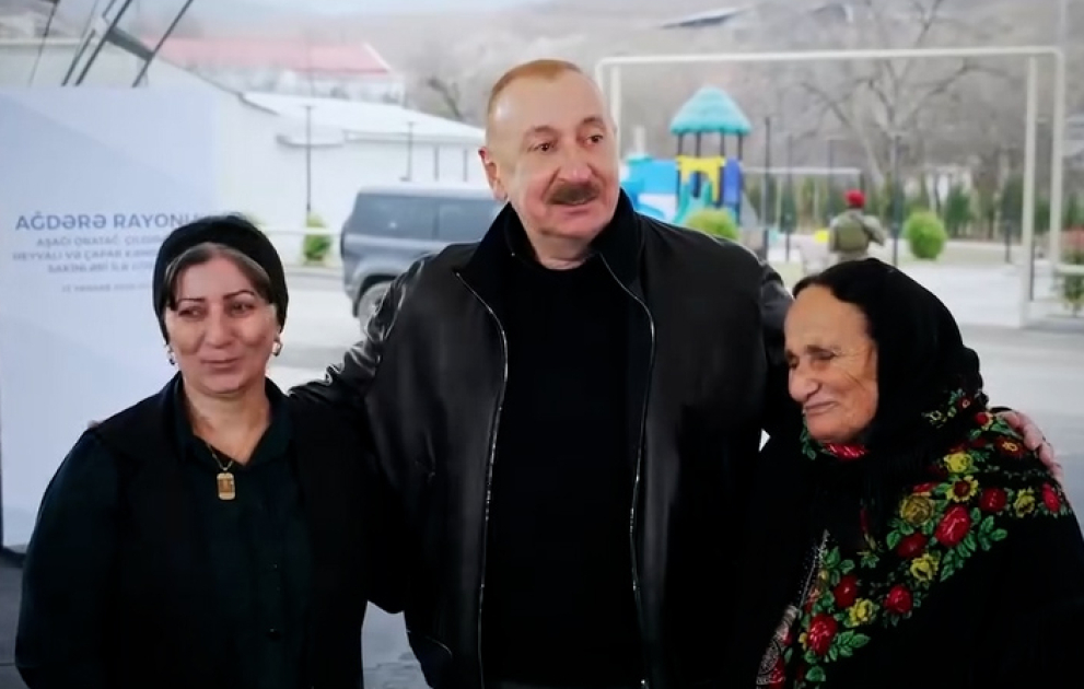 Präsident Ilham Aliyev teilt Beitrag über sein Treffen mit Einwohnern von Aghdara