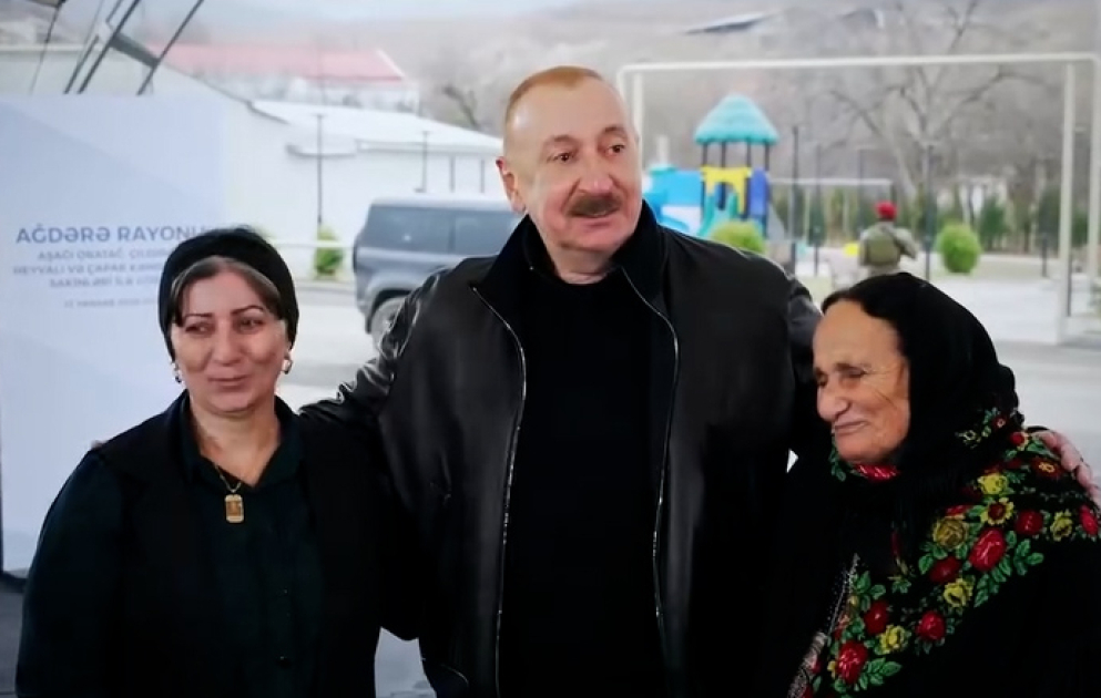Le président Ilham Aliyev partage une publication de sa rencontre avec les habitants d'Aghdéré