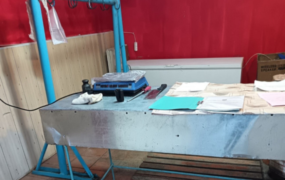 Siyəzəndə ət satışı mağazasında normativ tələblərin pozulduğu aşkarlanıb