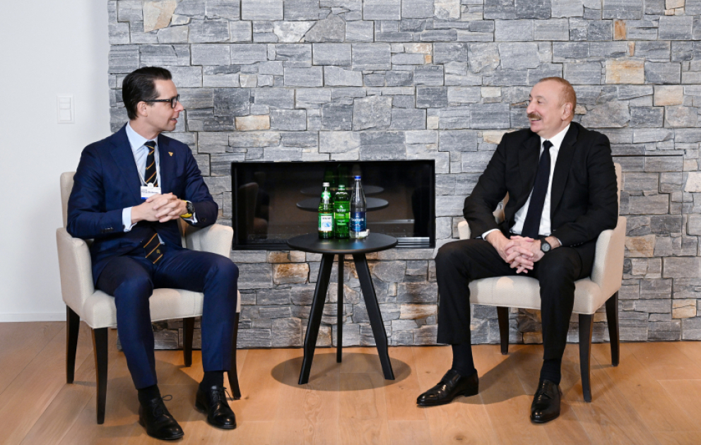 President Ilham Aliyev met with CEO of Carlsberg Group in Davos
