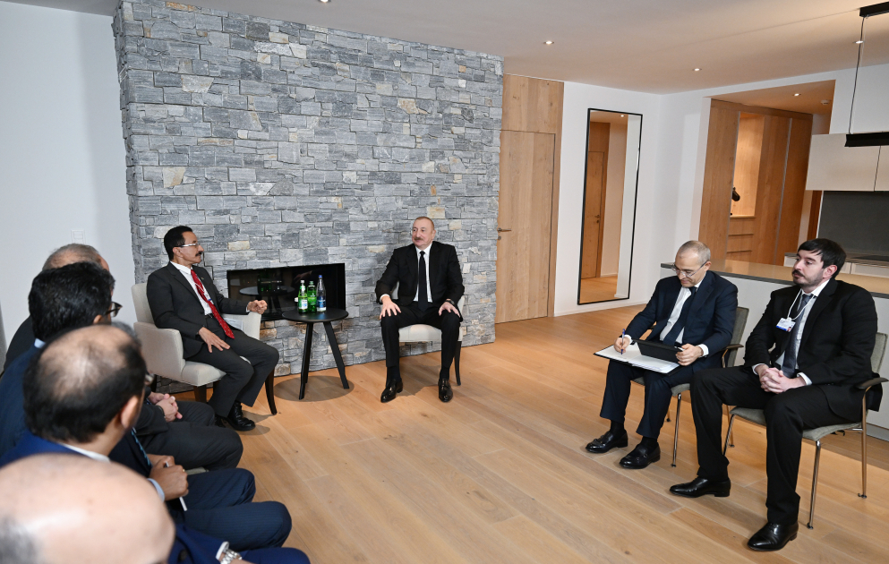 Davos : le président azerbaïdjanais rencontre le PDG du groupe DP World