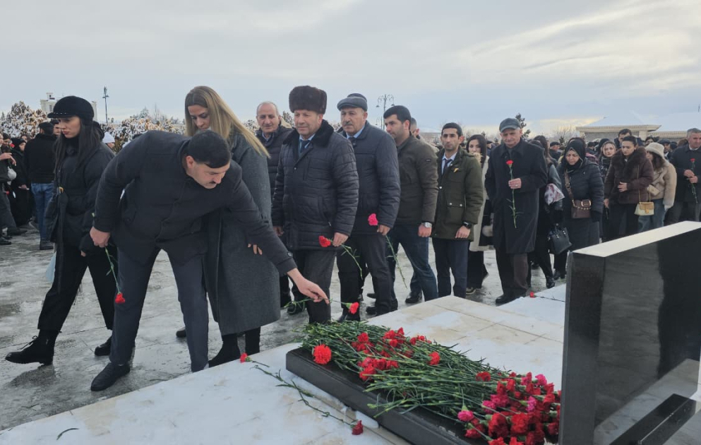 Naxçıvanda 20 Yanvar şəhidlərinin əziz xatirəsi anılır