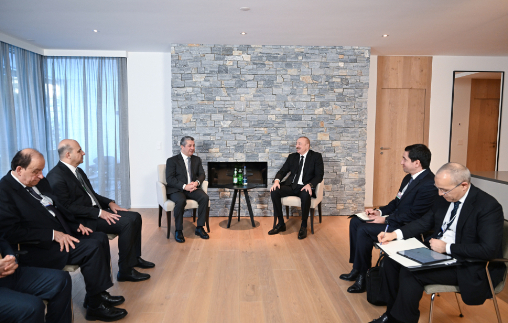 Prezident İlham Əliyev Davosda İraq Kürdüstan Regionunun Baş naziri ilə görüşüb