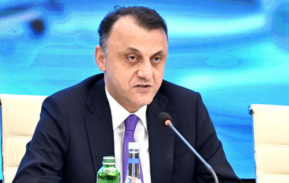İcraçı direktor: Robotik sistemdə bütün qərarları həkim verir