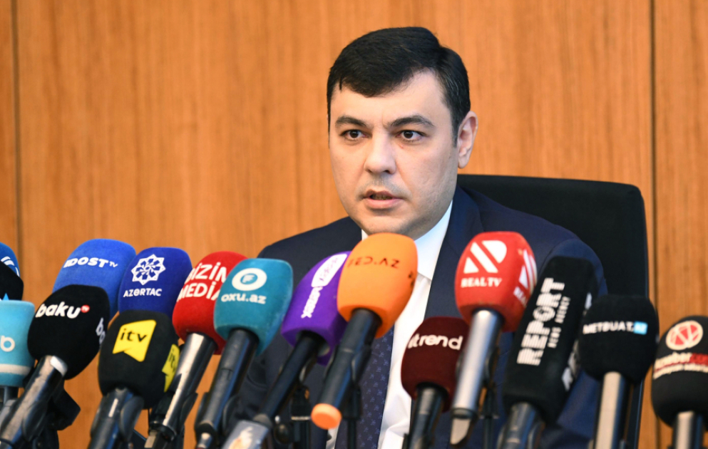 Uşağın doğulması ilə bağlı atalara 14 təqvim günü müddətində ödənişli məzuniyyət verilir