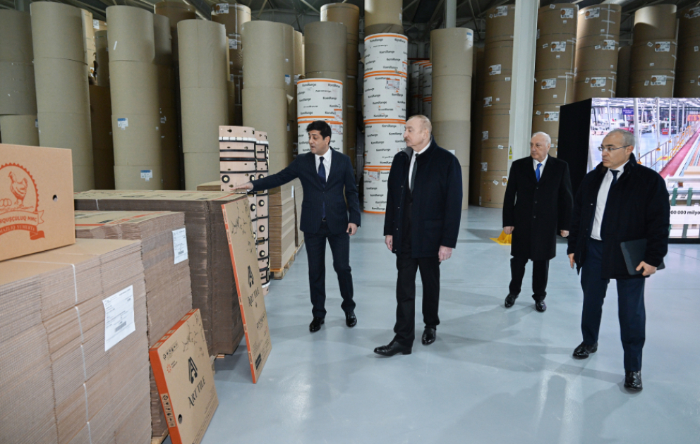Präsident Ilham Aliyev weiht Fabrik für Herstellung von Karton- und Boxverpackungen ein