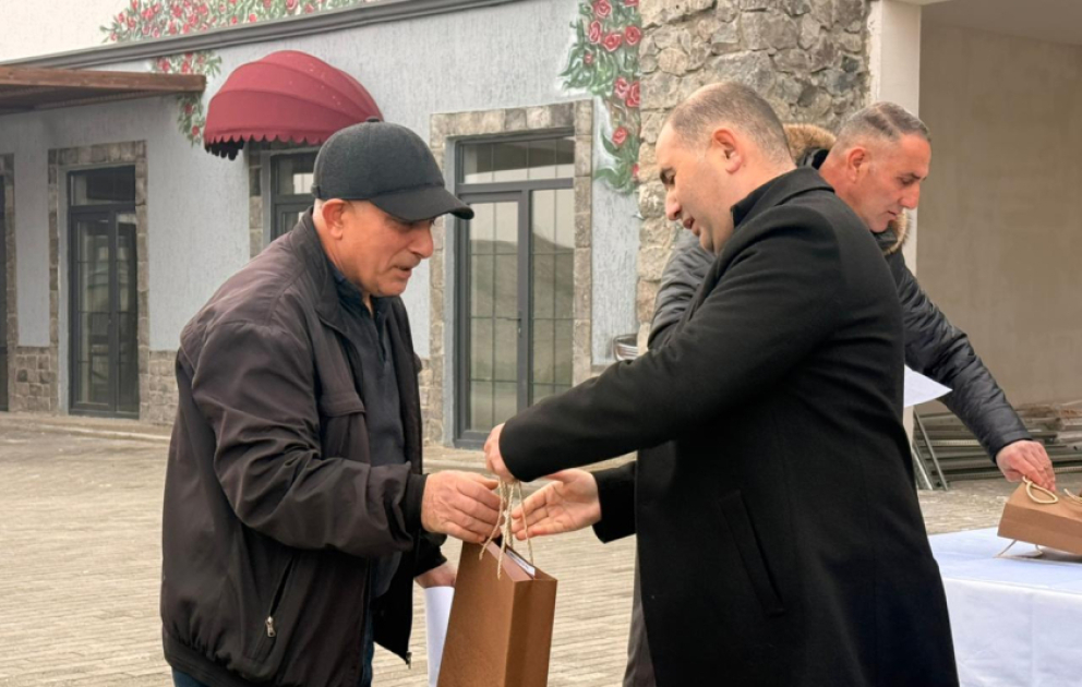 Məmmədbəyli kəndində daha 26 ailəyə evlərinin açarları təqdim olunub