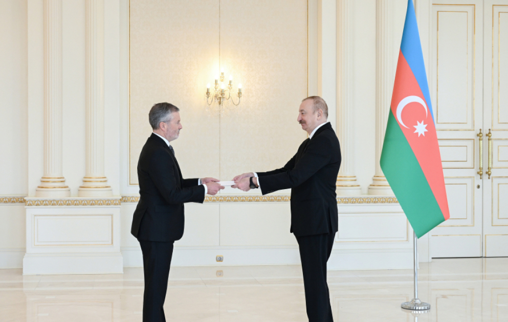 Le président azerbaïdjanais reçoit les lettres de créance du nouvel ambassadeur de Norvège à Bakou