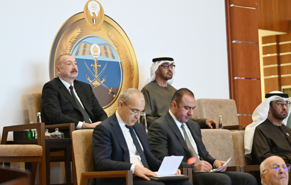 Abu Dhabi: Präsident Ilham Aliyev und sein emiratischer Amtskollege verfolgten gemeinsame operativ-taktische Übung „Friedensschild – 2026“