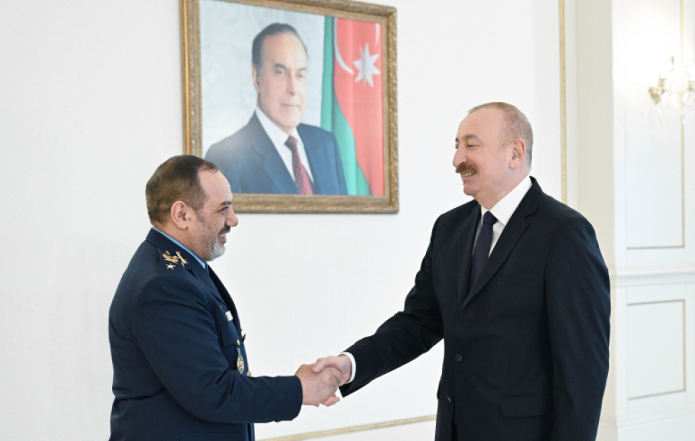 Prezident İlham Əliyev İranın müdafiə və silahlı qüvvələrə dəstək nazirinin başçılıq etdiyi nümayəndə heyətini qəbul edib