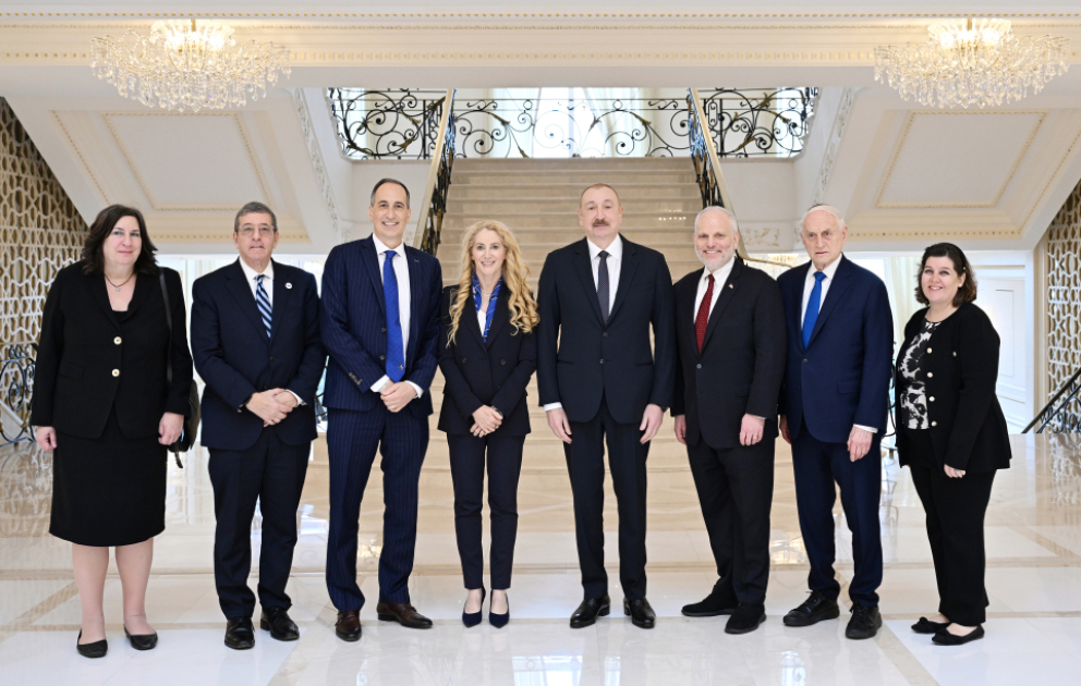 Präsident Ilham Aliyev empfängt Delegation der Konferenz der Präsidenten der wichtigsten amerikanisch-jüdischen Organisationen