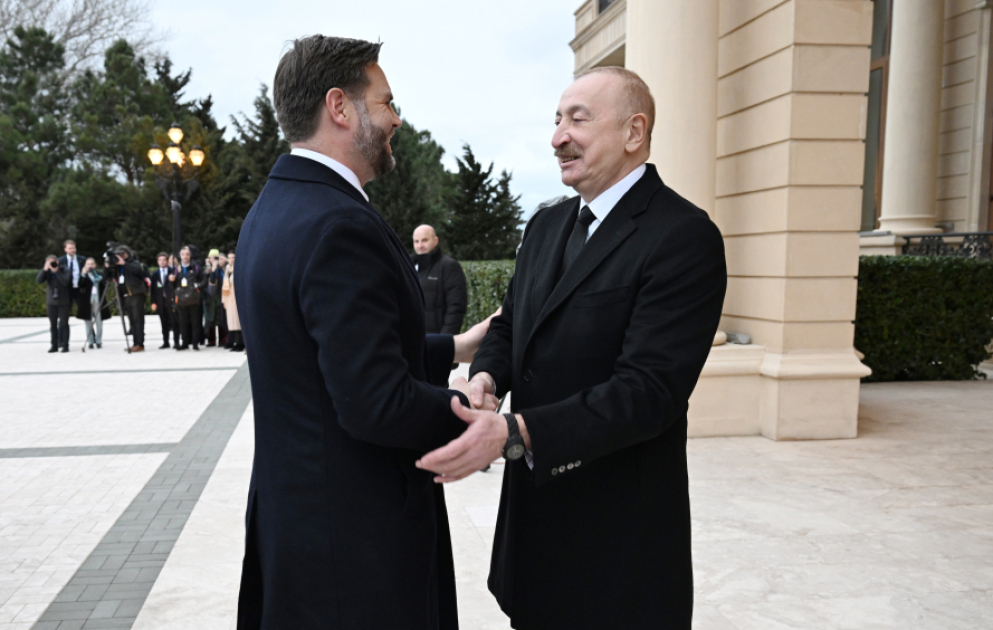 Official welcome ceremony held in Baku for Vice President of the United States