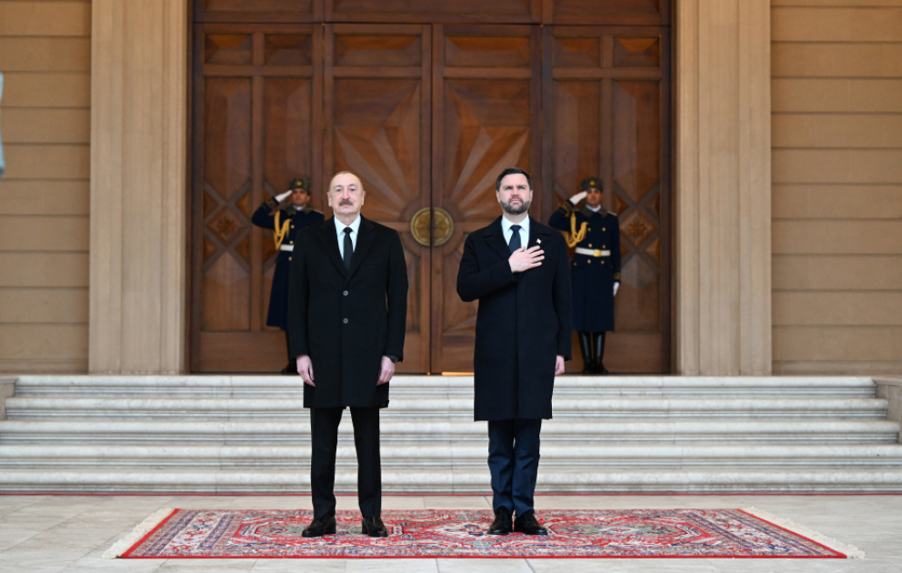 Cérémonie d’acccueil officiel du vice-président américain à Bakou
