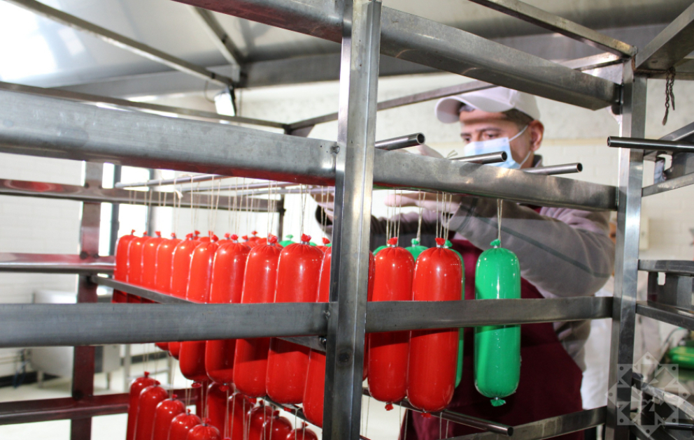 Продукция семейного бизнеса, развивающегося при поддержке ABAD, продается в крупнейших сетях магазинов