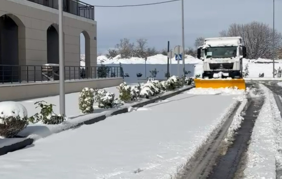 Ağdamda yollar qardan təmizlənir – nəqliyyatın hərəkəti təmin olunur