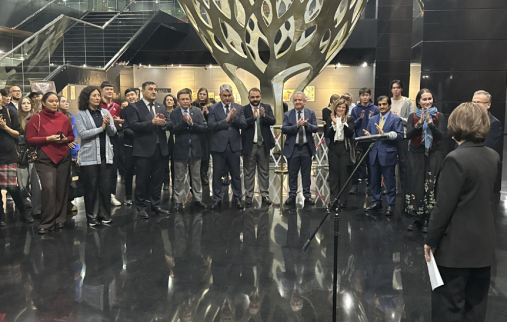 Astanada “Suyun ardınca: Bosfordan Böyük çölə qədər” sərgisi açılıb