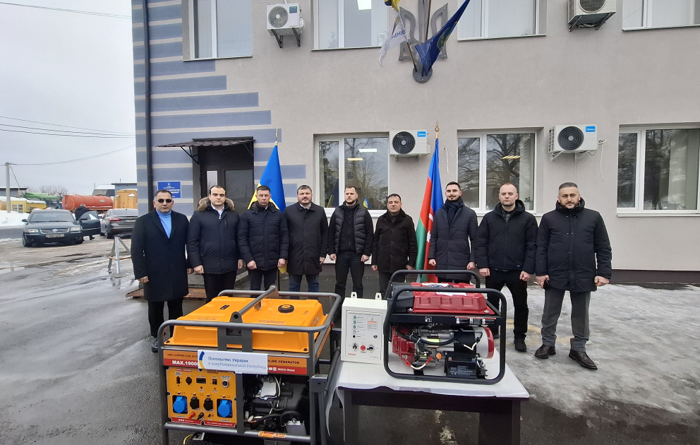 Azərbaycanın göndərdiyi enerji avadanlıqları İrpen şəhərində təhvil verilib