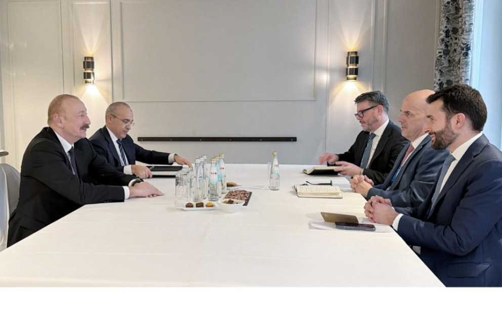 President Ilham Aliyev met with CEO of Oracle Corporation in Munich