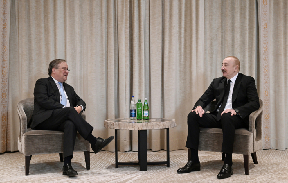 Prezident İlham Əliyev Münxendə Bundestaqın xarici siyasət komitəsinin sədri ilə görüşüb