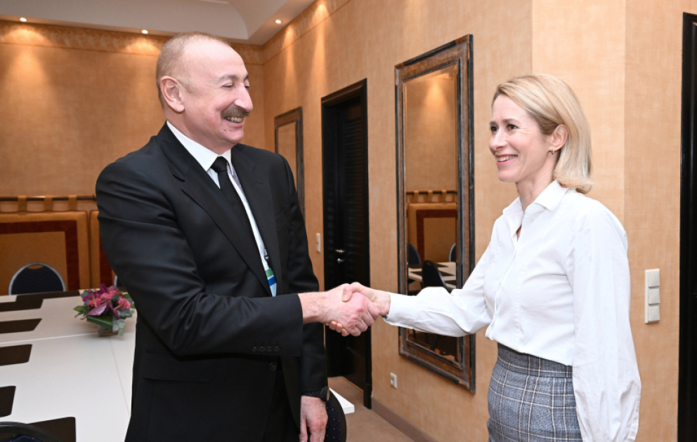 Le président Ilham Aliyev s’entretient avec la Haute représentante de l’UE Kaja Kallas
