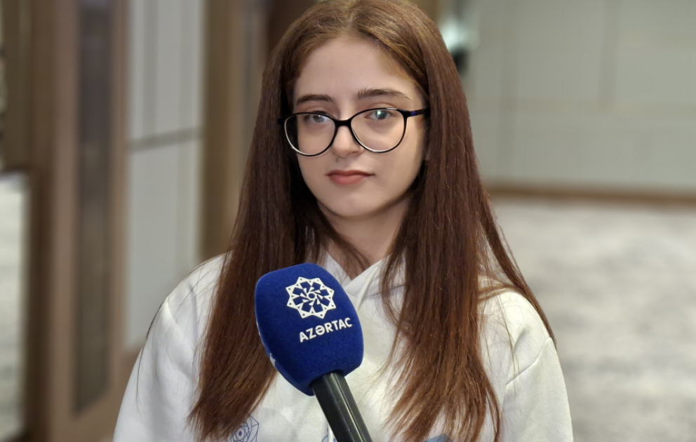 Proqram iştirakçısı: Problem həlletmə və kreativ düşünmə bacarıqlarımı inkişaf etdirməyi qarşıma məqsəd qoymuşam