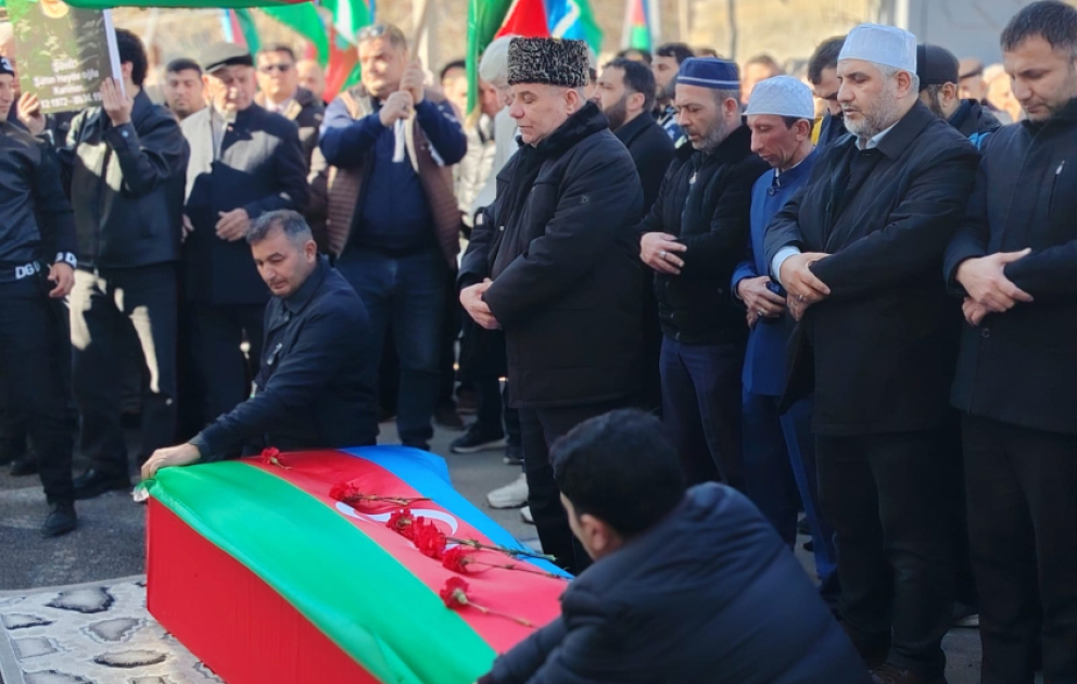Останки шехида Первой Карабахской войны преданы земле в Мингячевире