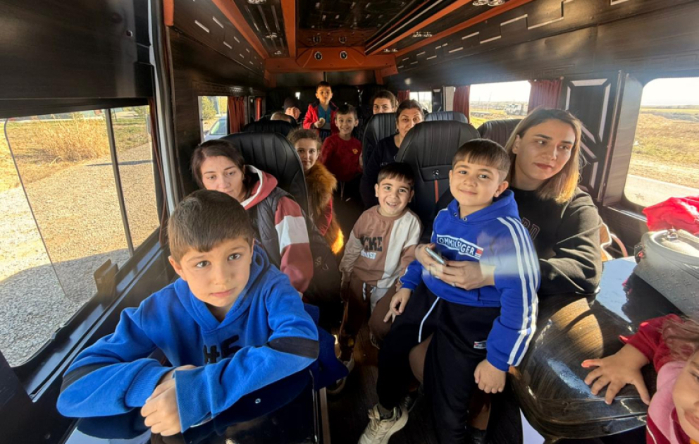 Xocavəndə köçən keçmiş məcburi köçkünlərə evlərinin açarları təqdim olunub