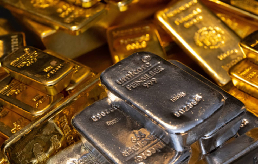 Le prix de l’or en chute, celui de l’argent en hausse sur les bourses