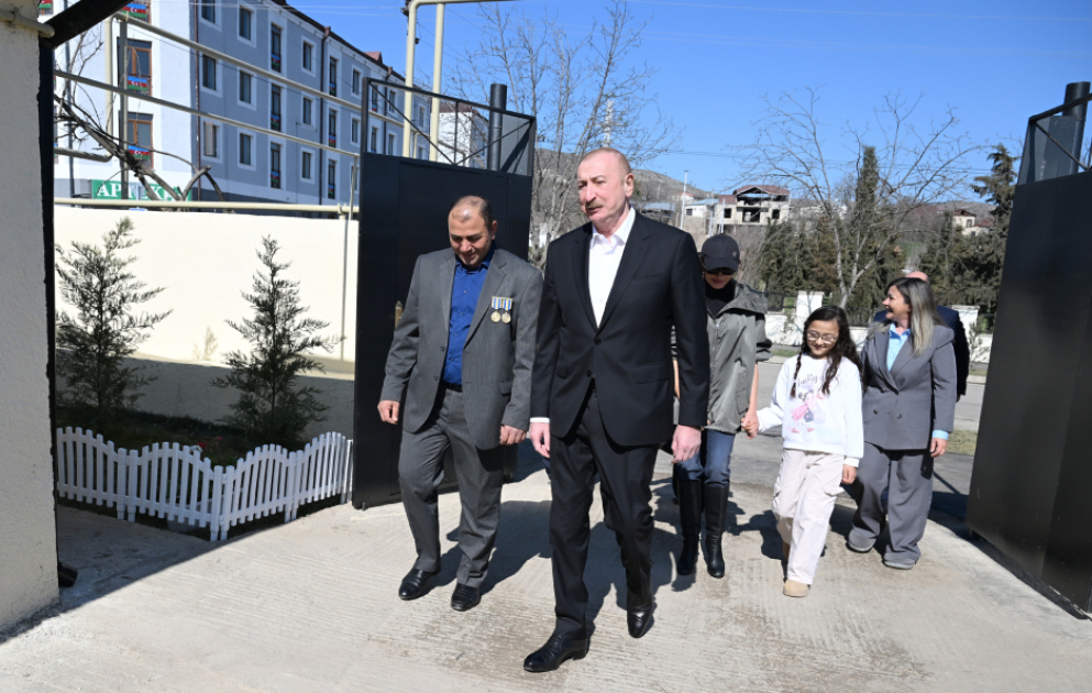 Prezident İlham Əliyev Xocavənd şəhərində görülmüş işlərlə tanış olub