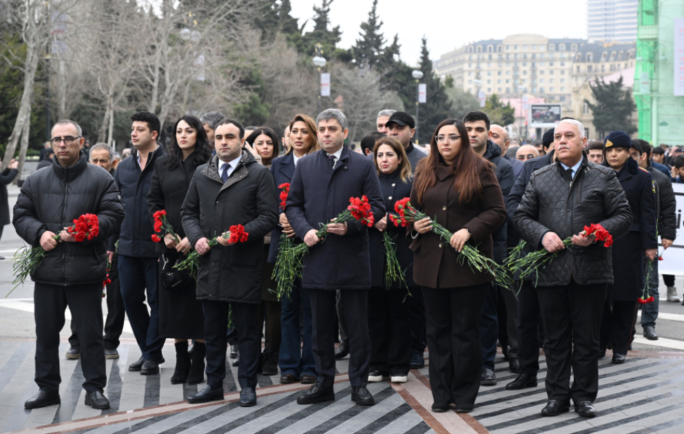 AZƏRTAC-ın kollektivi Xocalı soyqırımı abidəsini ziyarət edib