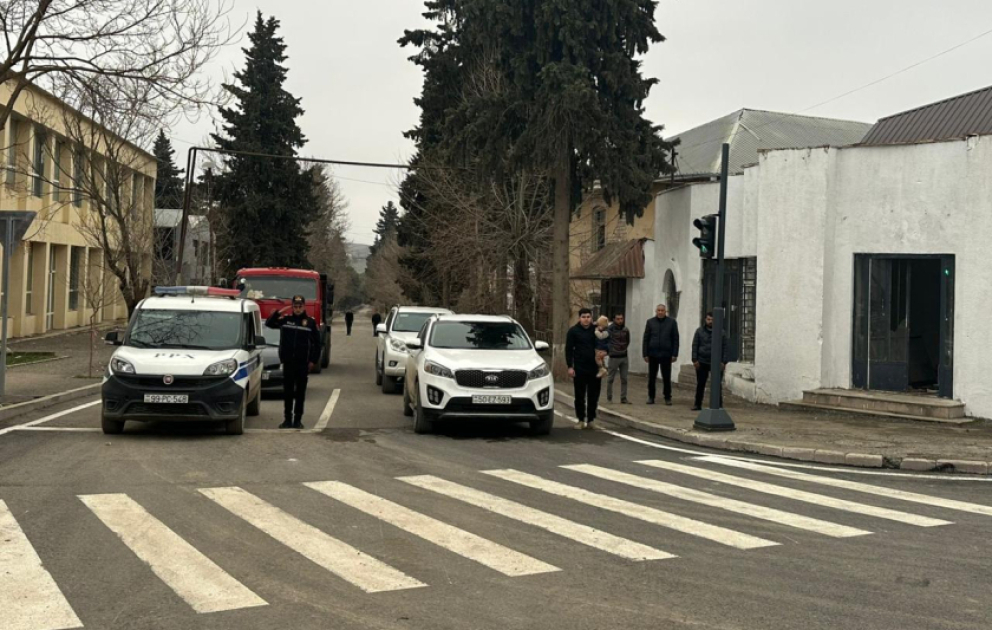 Ağdam, Füzuli və Xocavənddə Xocalı soyqırımı qurbanlarının xatirəsi bir dəqiqəlik sükutla anılıb