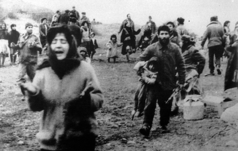 Xocalı sakini: “Atamı basdırmağa gedirdik, dedilər yoldaşını da gətiriblər”