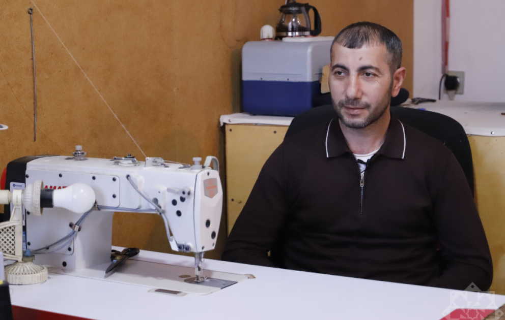Özünüməşğulluq proqramı çərçivəsində qazanılan uğur hekayəsi: Dərzi Mübariz Ələkbərov -  REPORTAJ